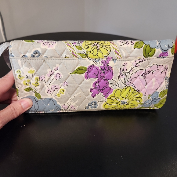Vera Bradley Floral Women's Wallet - Picture 2 of 4